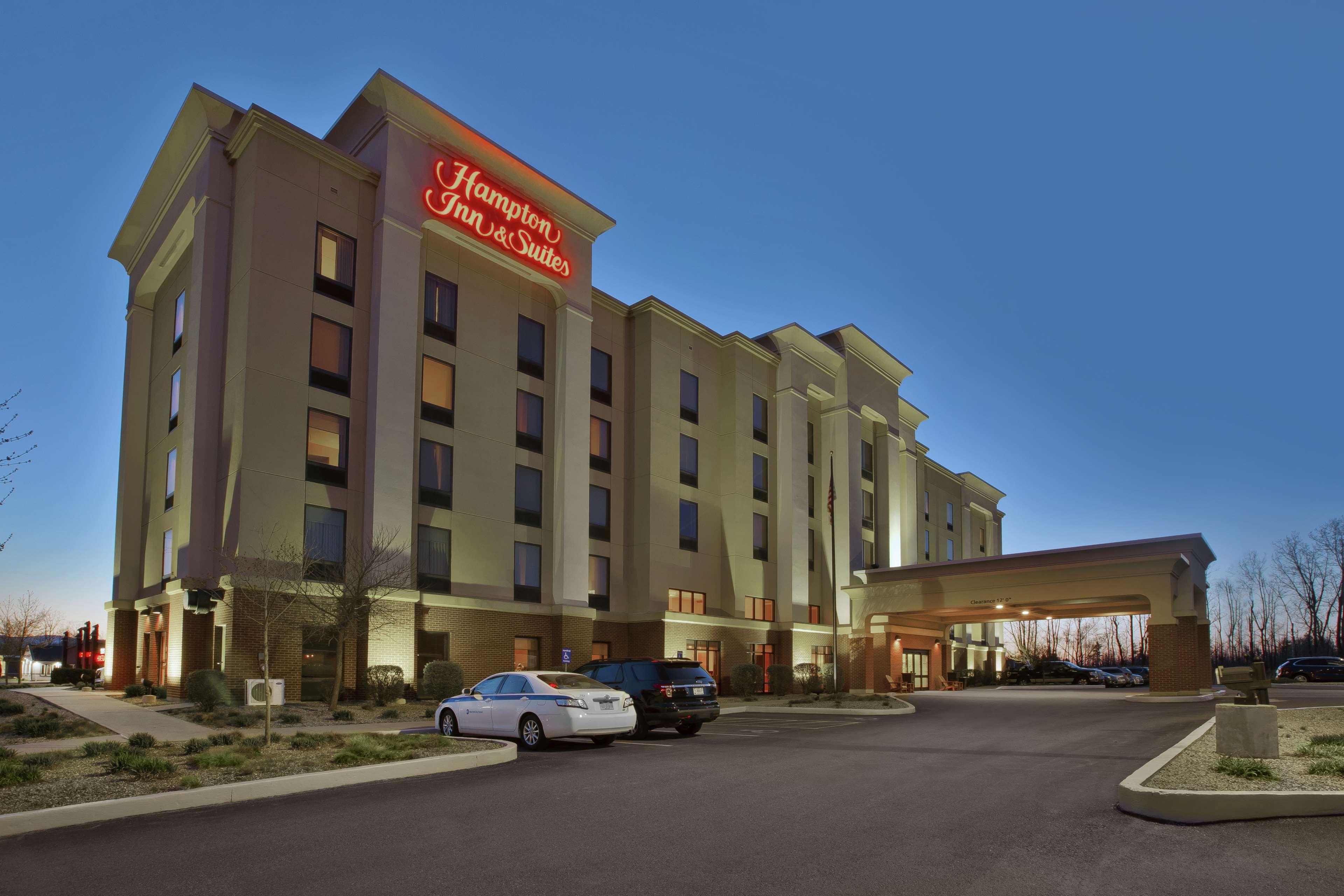 Hampton Inn & Suites Plattsburgh Exterior photo